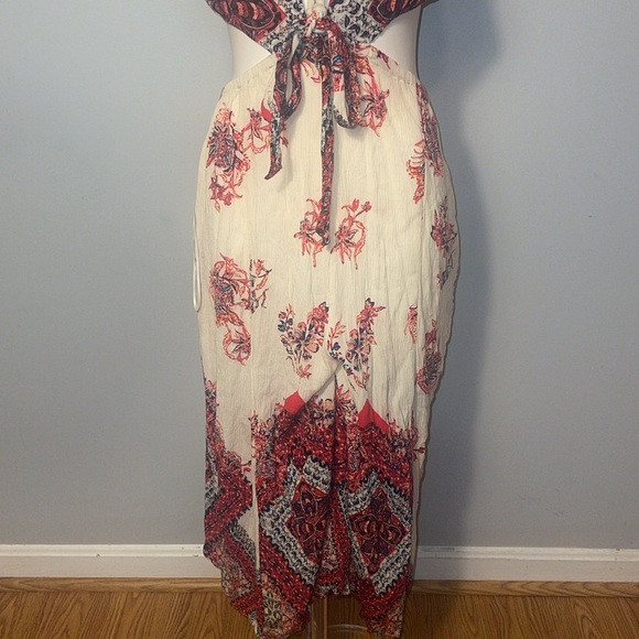 Free People Bella Floral Printed Jumpsuit Cutout Size Medium - Picture 5 of 13
